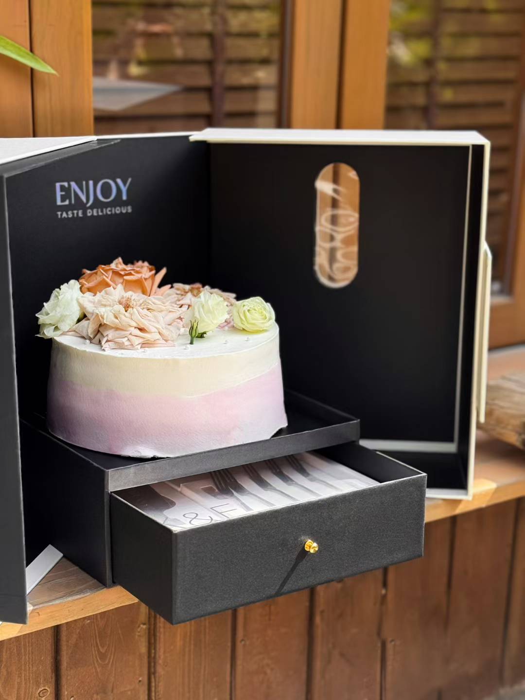 Cake Box